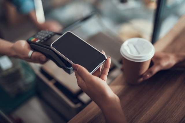 With Mobile Payments Gaining Momentum, Can PayPal Still Take a Leading Position?